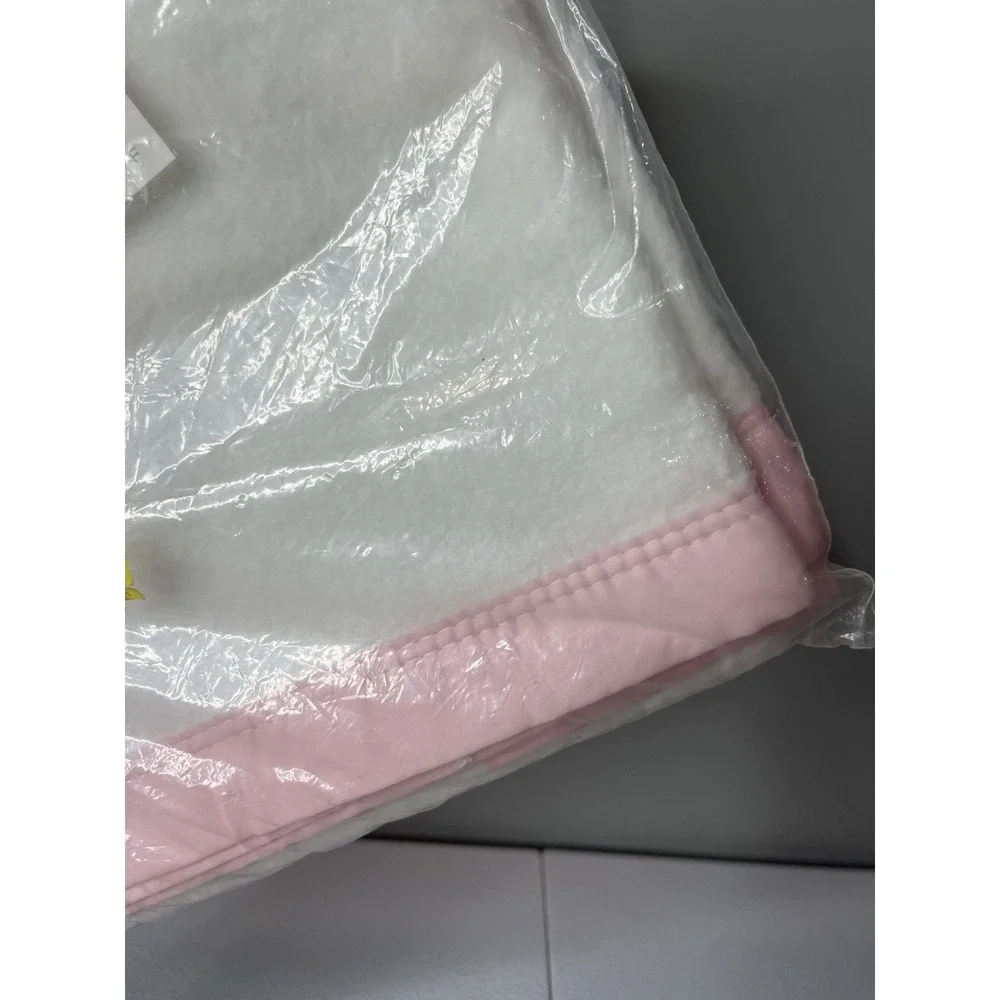 Vtg Beacon Acrylic‎ Polyester Baby Crib Blanket White Pink Trim Made In USA